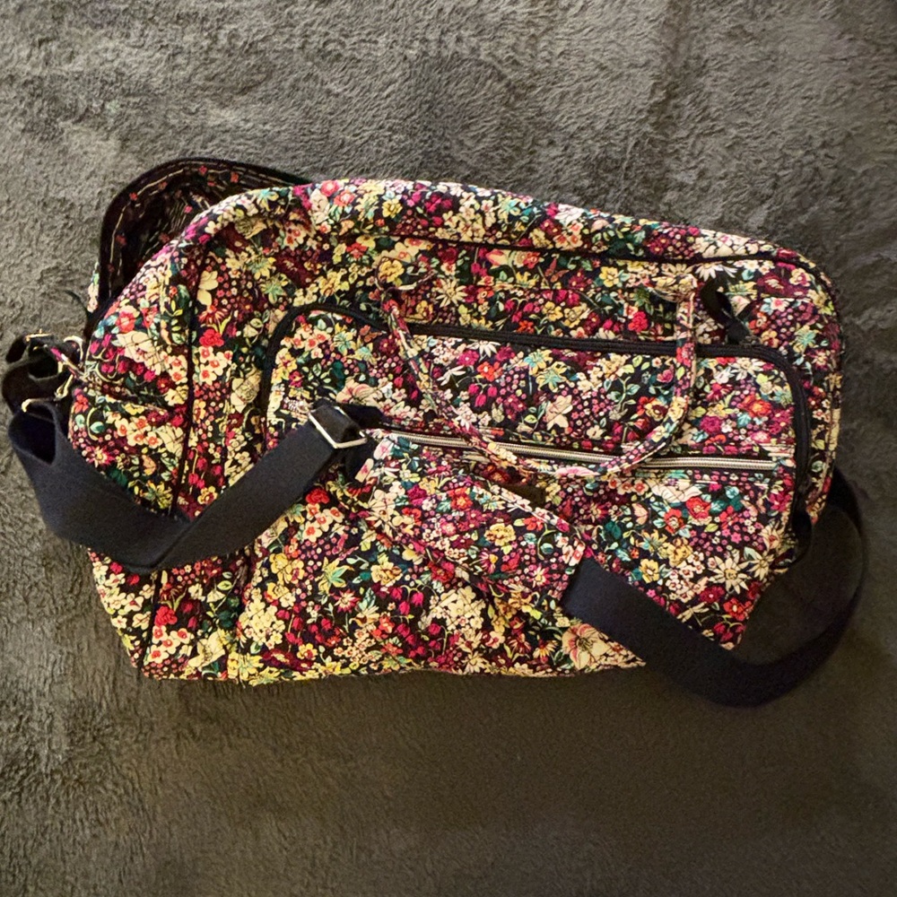 Vera Bradley Multicolor (Itsy Ditsy) Floral Large Weekender Travel Bag